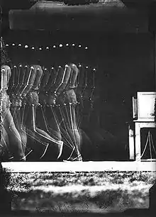 Étienne-Jules Marey : Homme qui marche, 1883.