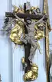 Crucifix baroque de l'église de Dießen am Ammersee (Allemagne), noter la présence des anges, symbole de gloire éternelle.