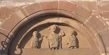 Tympan roman (XIIe&nbsp;siècle).