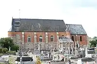 Vue prise du cimetière.
