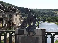 La statue des Marmots.