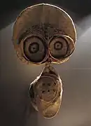 Masque kavat, population baining. Nouvelle Bretagne. Tapa, feuille, armature de rotin, pigments naturels. Papouasie-Nouvelle-Guinée. Ethnographie 3e, salle 25.