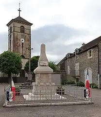 Le monument aux morts.