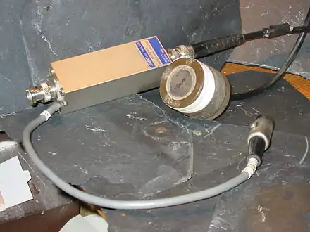 Transducteur à ultrasons en PZT de 32 mm.