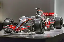 La McLaren MP4-22 de 2007 avec le no&nbsp;1 de champion du monde en titre.