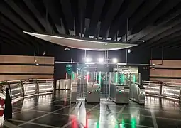 Vue de la mezzanine en direction des portiques