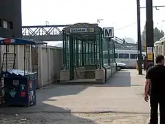 Bouche près de la gare de Basarab.