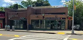 Image illustrative de l’article Middle Village – Metropolitan Avenue (métro de New York)