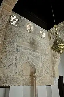 Mihrab de la médersa.