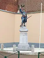 Le Poilu victorieux de Molinghem (ancienne commune rattachée à Isbergues)