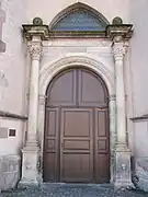 Portail principal baroque du XVIIe&nbsp;siècle.