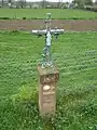 Une croix du pèlerinage Saint-Jacques-de-Compostelle.