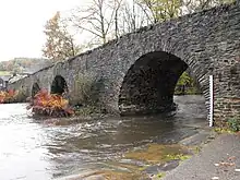 Le pont du Saillant, à droite les 2 arches côté Allassac.