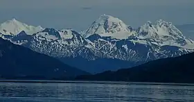 Vue sur le mont Bove au centre de la photo.
