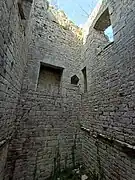 L'intérieur du donjon.