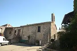 Côté de la chapelle.