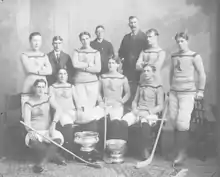 Les Shamrocks de Montréal, champions 1899 de la coupe Stanley.