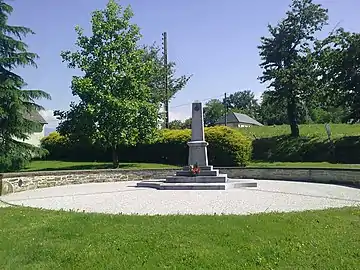Le monument aux morts.