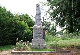 Monument aux morts de Saint-Paul-d'Uzore.