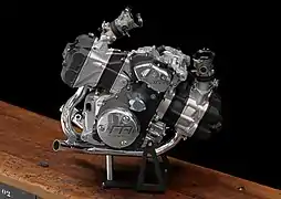 Flat-twin Midual monté transversalement, incliné de 25°, de 1&nbsp;000&nbsp;cm3 (2013).