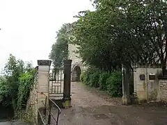 Murs d'enceintes classés