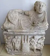 Urne funéraire étrusque.