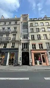 N°36, ancienne maison close.