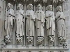 Statues du piédroit de droite, du XIXe siècle : Paul, Jacques le Majeur, Thomas, Philippe, Jude et Matthieu.