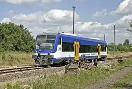 Ligne ferroviaire Eberswalde - Frankfurt (Oder) (de) sur une partie dite secondaire "Nebenbahn".