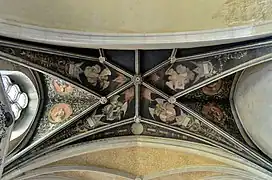 Anges instruments de la Passion.