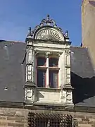 Lucarne côté douves.