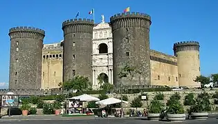 Castel Nuovo à Naples (XIIIe&nbsp;siècle).
