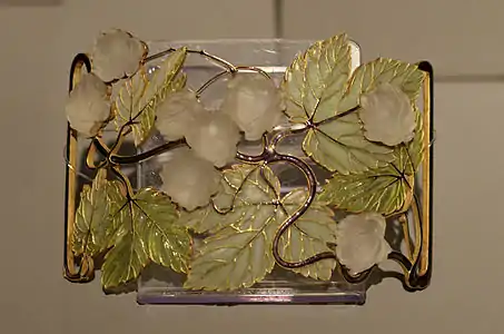 René Lalique, collier (vers 1898-1900).