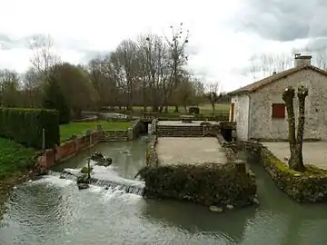 Le Son et l'ancien moulin.