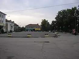 La place centrale de Novo Sélo