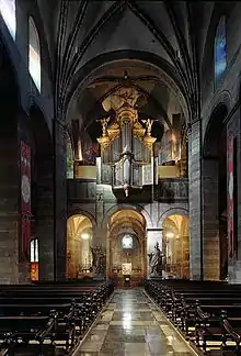 Intérieur vers l'ouest avec le Séverin-orgel.
