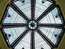 Toit de l'atrium Oktogon, à Zagreb.