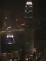 Les tours « One » et « Two », vues de nuit depuis le Victoria Peak.