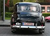 Arrière de l'Opel Kapitän '51 avec vitre arrière sur toute la longueur