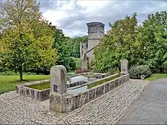 La fontaine-lavoir-abreuvoir.