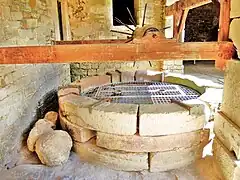 Le puits. Profondeur: 22,5&nbsp;mètres.