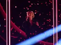 Oscar Enestad interprétant I Love It