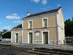 L'ancien bâtiment voyageurs.