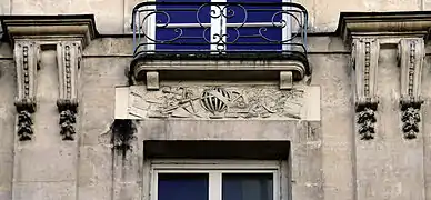 No&nbsp;18, bas-relief maçonnique.
