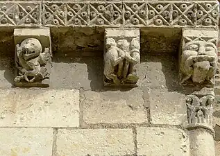 Frise de la porte sud