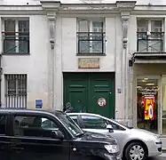 Entrée des nos&nbsp;32 bis-34.