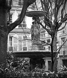 Fontaine (1840), Paris, cité de Trévise.