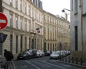 Aspect typique de cette rue (nos&nbsp;20, 20 bis et 22).