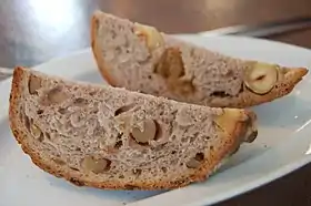 Image illustrative de l’article Pain au vin rouge