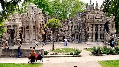 Le Palais idéal.
